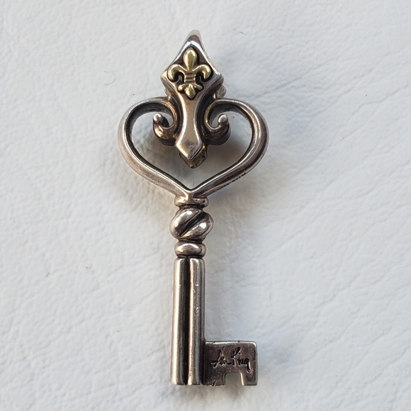 Rare Vintage ANN KING Key pendant 2